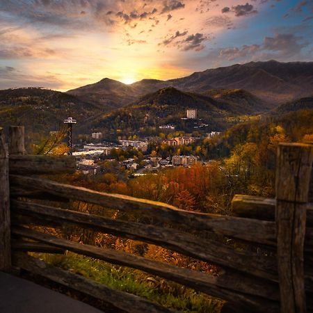 Hidden Memories, Hot Tub, 1089 Of Free Attraction Tickets For Each Paid Day, Dollywood And More Gatlinburg Bagian luar foto