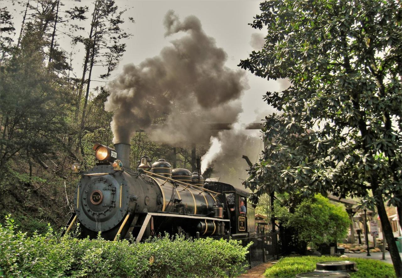 Hidden Memories, Hot Tub, 1089 Of Free Attraction Tickets For Each Paid Day, Dollywood And More Gatlinburg Bagian luar foto